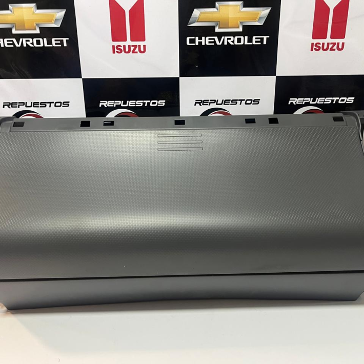 Guantera Isuzu  para NQR NPR del 2008 en adelante.