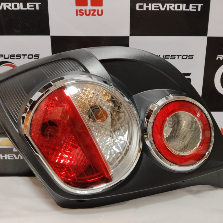 Farol Trasero Bisel Cromado Sonic 2002/ en adelante.Original.