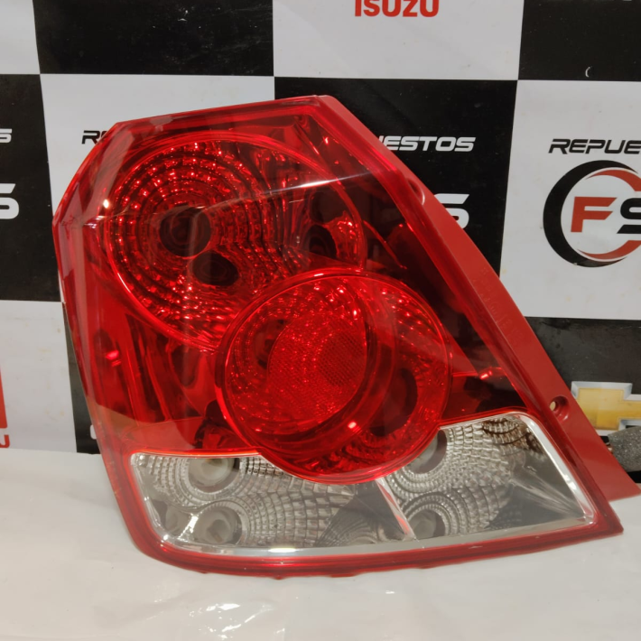 Farol LH. AVEO 2004/08, Hatchback.