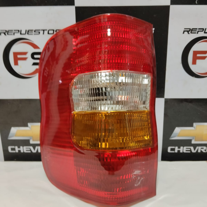 Farol RH COMBO Chevrolet 96/02