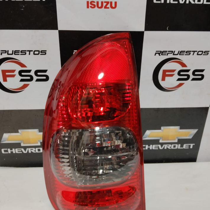 Farol Trasero pick up  Y 5 PTas. Corsa LH  99 en adelante.