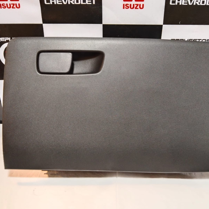 GUANTERA CAPTIVA 1500 18/ EN ADELANTE