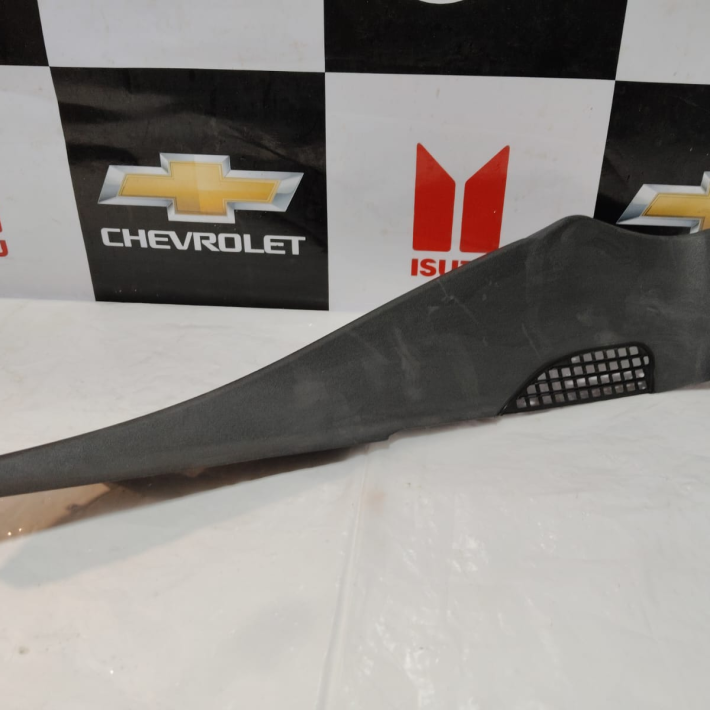 MOLDURA PUNTA RH. REGILLA TORPEDO  SILVERADO 19/25