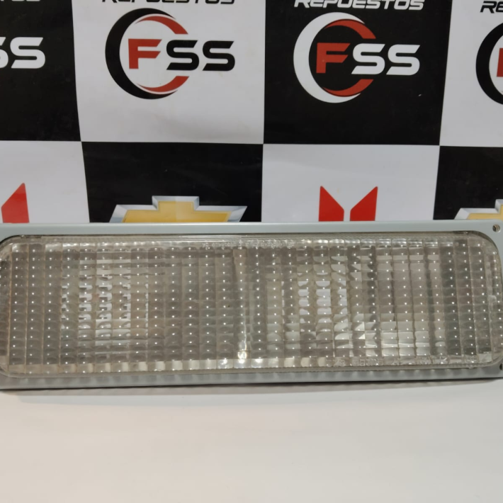 FAROL ESTACIONAMINETO IZQUIERDO BLAZER 90/93