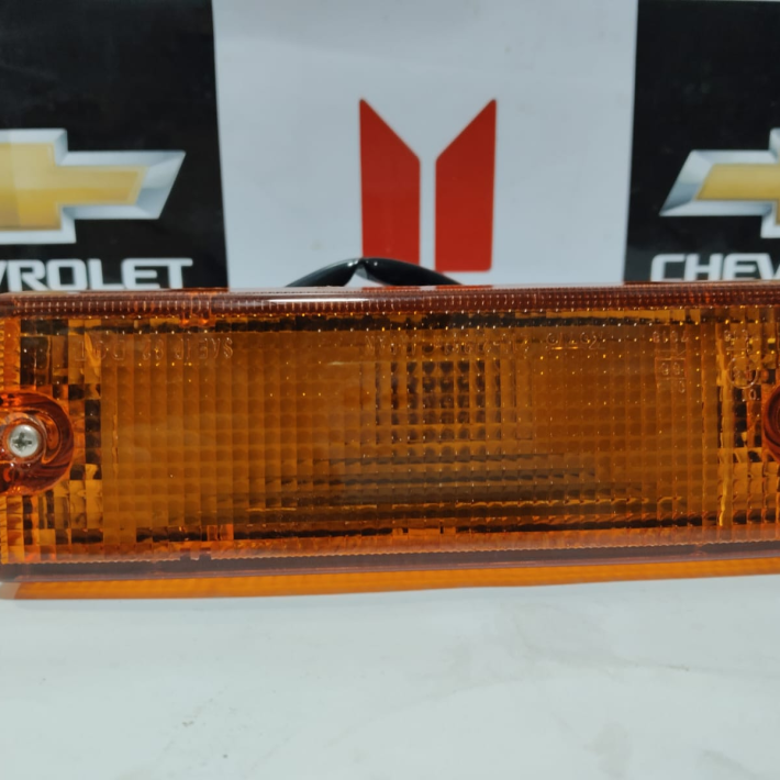 INTERMITENTE DELANTERO  CHEVROLET LUV 88/93. ORIGINAL.